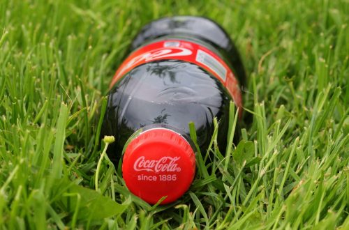 Perché Mentos e Coca-Cola esplodono?